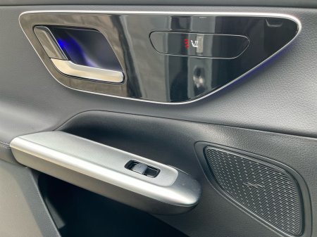 2025 Mercedes-Benz GLC - photo 14