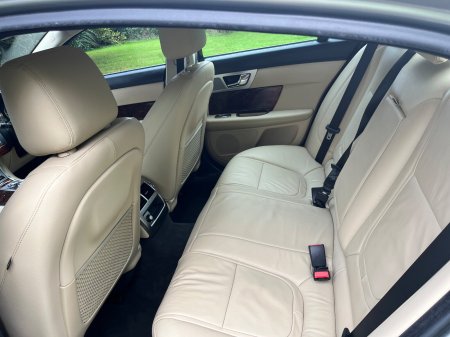 2014 Jaguar XF - photo 28