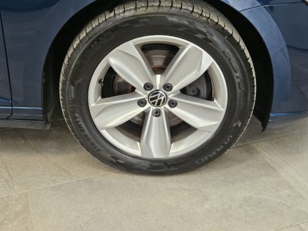 2022 Volkswagen Passat - photo 6