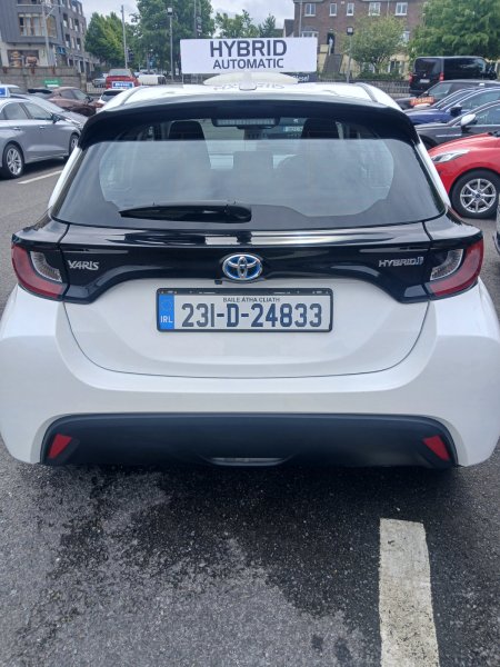 2023 Toyota Yaris - photo 8