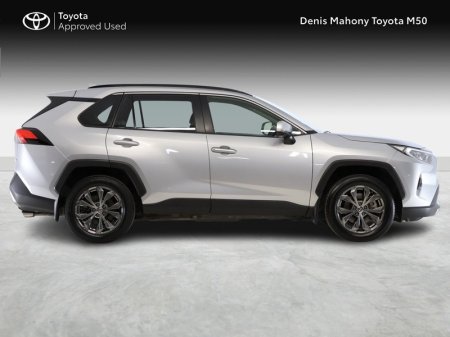 2023 Toyota RAV4 - photo 3