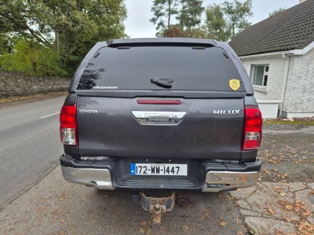 2017 Toyota Hilux - photo 4