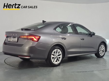 2025 Skoda Octavia - photo 3
