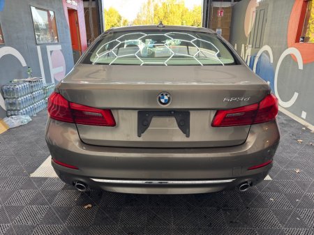 2018 BMW 5-Series - photo 4