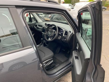 2024 Jeep Renegade - photo 10