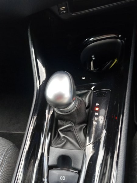 2020 Toyota C-HR - photo 8