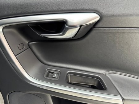 2016 Volvo V60 - photo 24