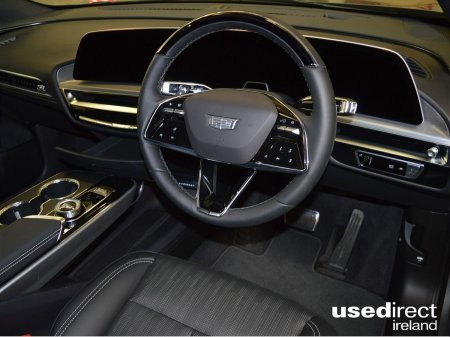 2026 Cadillac Lyriq - photo 8