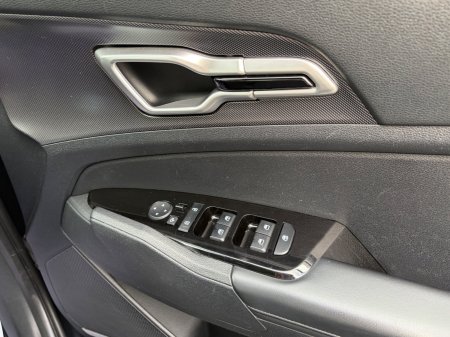2023 Kia Sportage - photo 33