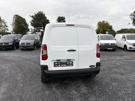 2020 Peugeot Partner - photo 2