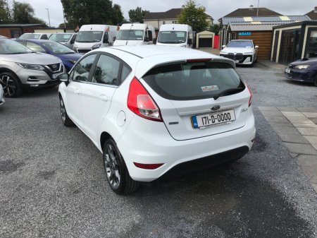 2017 Ford Fiesta - photo 7