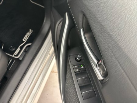 2027 Toyota Corolla - photo 13