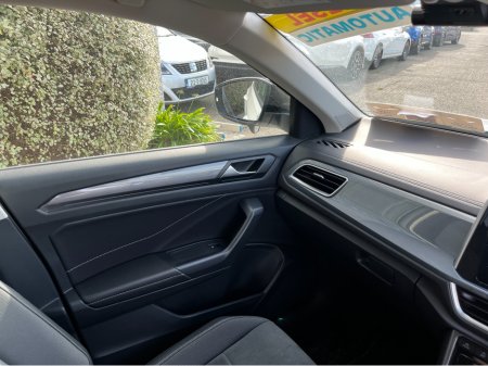 2023 Volkswagen T-Roc - photo 16