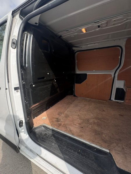 2023 Opel Vivaro - photo 18