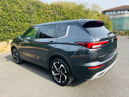 2024 Mitsubishi Outlander - photo 8
