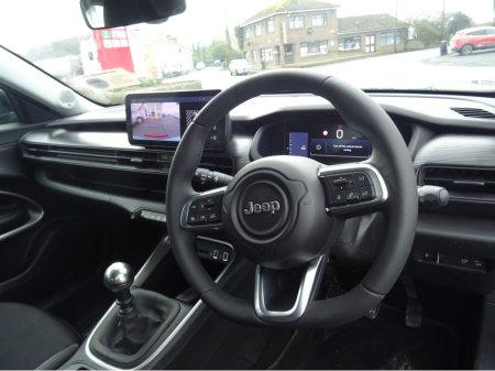 2025 Jeep Avenger - photo 9
