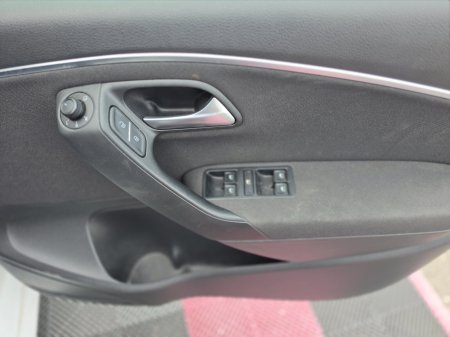 2016 Volkswagen Polo - photo 25