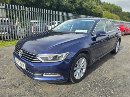 2018 Volkswagen Passat - photo 2