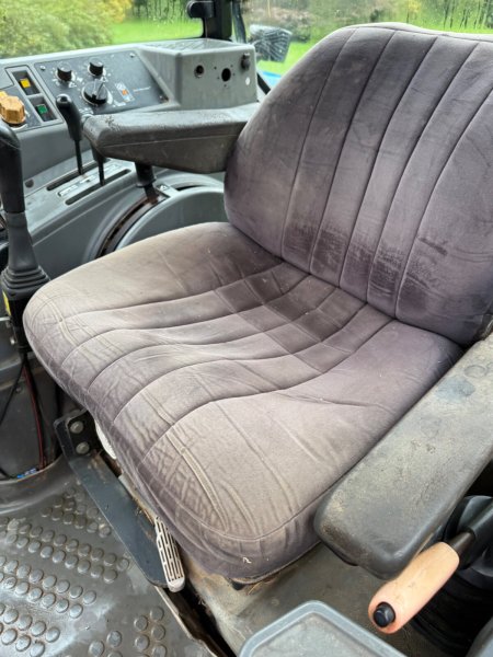 1996 New Holland 8340 - photo 16