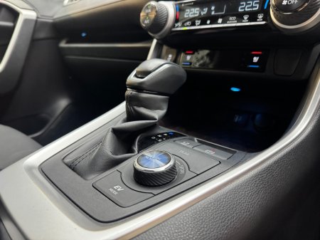 2024 Toyota RAV4 - photo 13