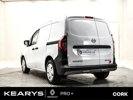 2024 Nissan TOWNSTAR - photo 13