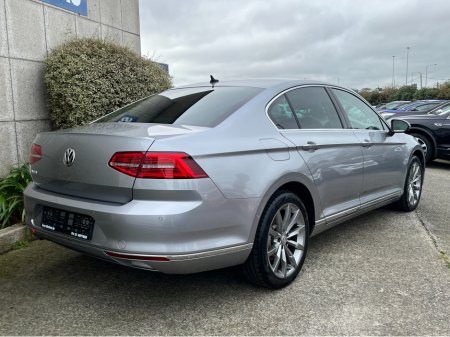 2018 Volkswagen Passat - photo 4
