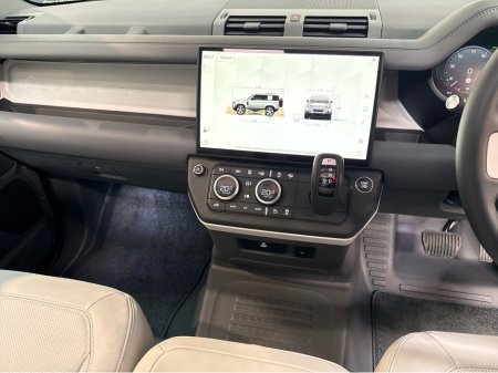 2026 Land Rover Defender - photo 17