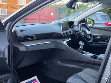 2020 Peugeot 5008 - photo 20