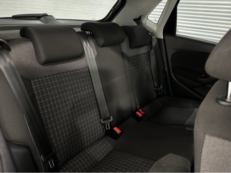 2016 Volkswagen Polo - photo 31