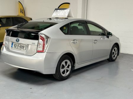 2015 Toyota Prius - photo 4