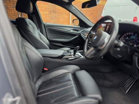 2022 BMW 5-Series - photo 33