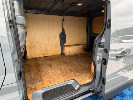 2023 Renault Trafic - photo 29