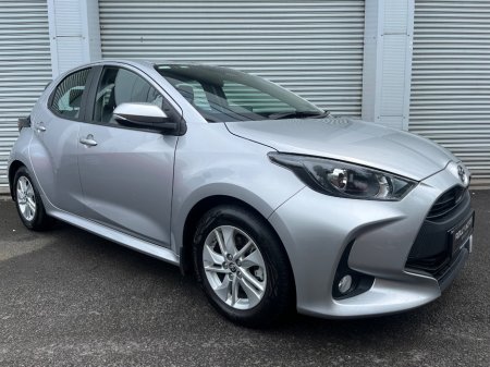 2024 Toyota Yaris 1.5 PETROL HYBRID LUNA AUTO