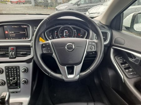 2018 Volvo V40 - photo 24