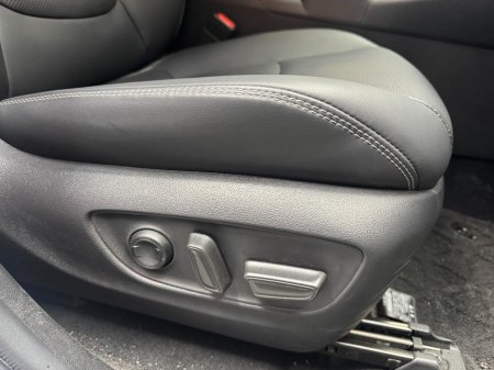 2025 Toyota RAV4 - photo 18