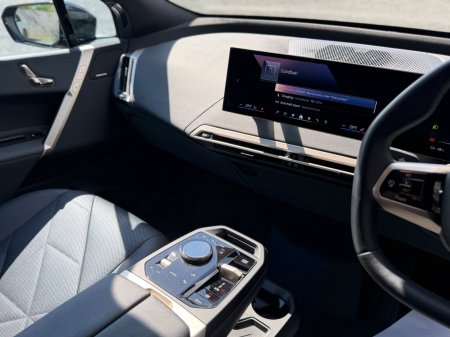 2023 BMW iX - photo 18