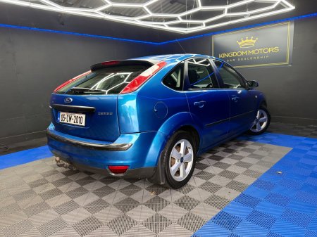 2005 Ford Focus - photo 12