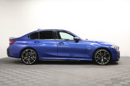 2023 BMW 3-Series - photo 8