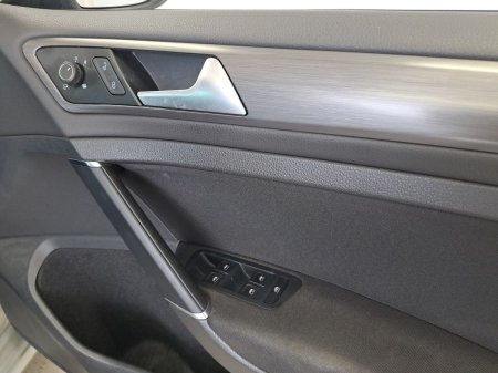 2019 Volkswagen Golf - photo 16