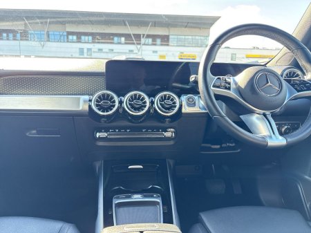 2025 Mercedes-Benz 250 - photo 8