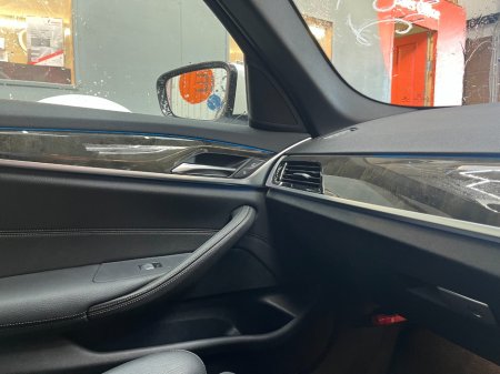 2021 BMW 5-Series - photo 14