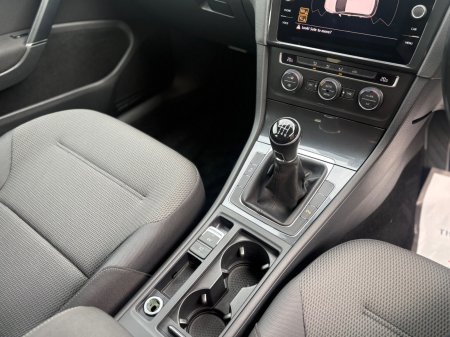2019 Volkswagen Golf - photo 27