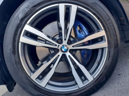 2020 BMW X7 - photo 14