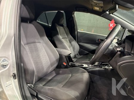 2020 Toyota Corolla - photo 16