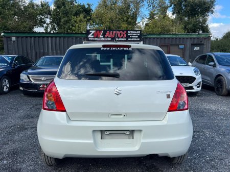 2010 Suzuki Swift - photo 8