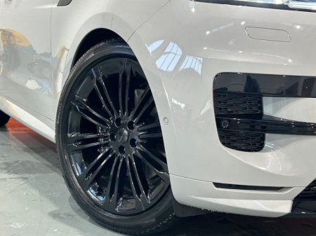 2026 Land Rover Range Rover Sport - photo 3