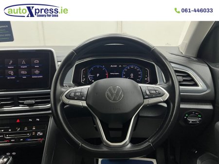 2023 Volkswagen T-Roc - photo 16