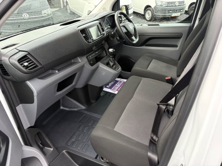 2022 Vauxhall Vivaro - photo 16