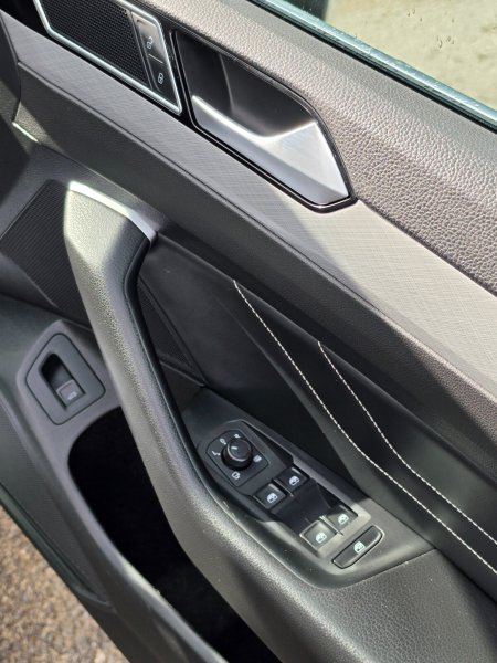 2020 Volkswagen Passat - photo 11