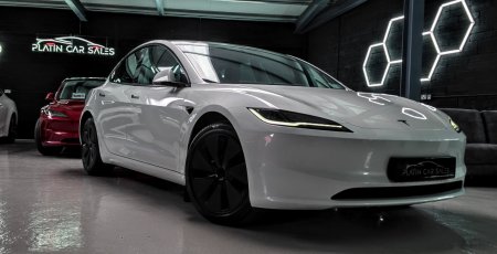2025 Tesla Model 3 - photo 4